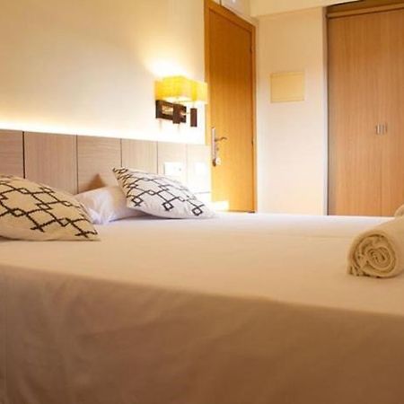 Hotel Valle De Turtzioz Bagian luar foto